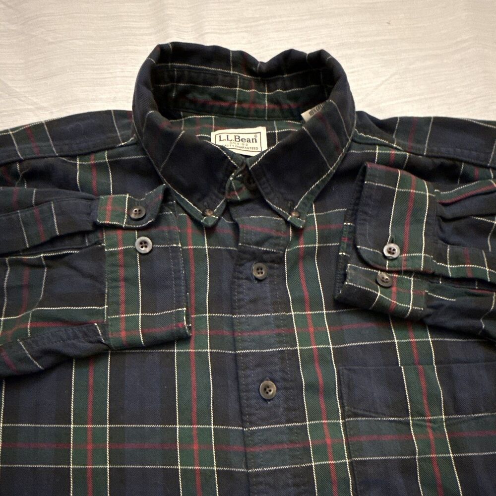 L.L. Bean Men’s Large Cotton Long Sleeve Flannel Plaid Green Button-Down Shirt